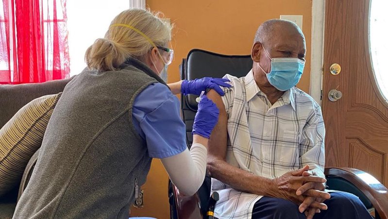 home-vaccination-program_feature.jpg